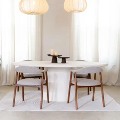 Stoelen|Ygo Armstoel COLETTE Monza Beige - Poot Walnoot