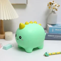 Decoratieve Accessoires|Woondecoratie|Ygo Spaarpot HELLO DINO Groen